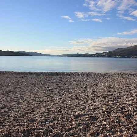 Andrea Апартаменти Трогір