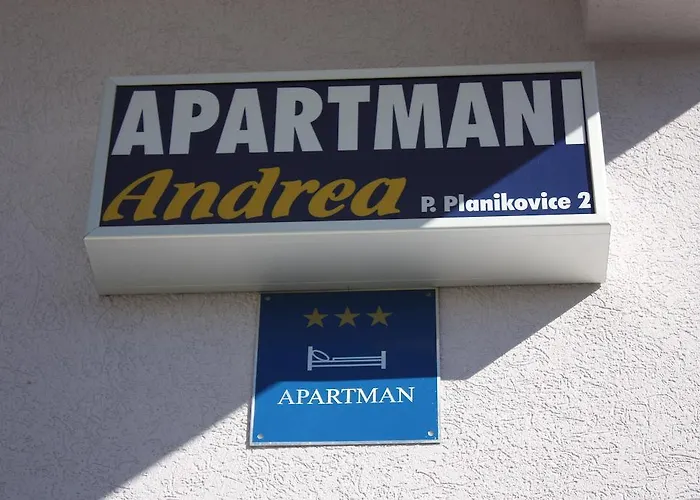 Andrea Τρογκίρ