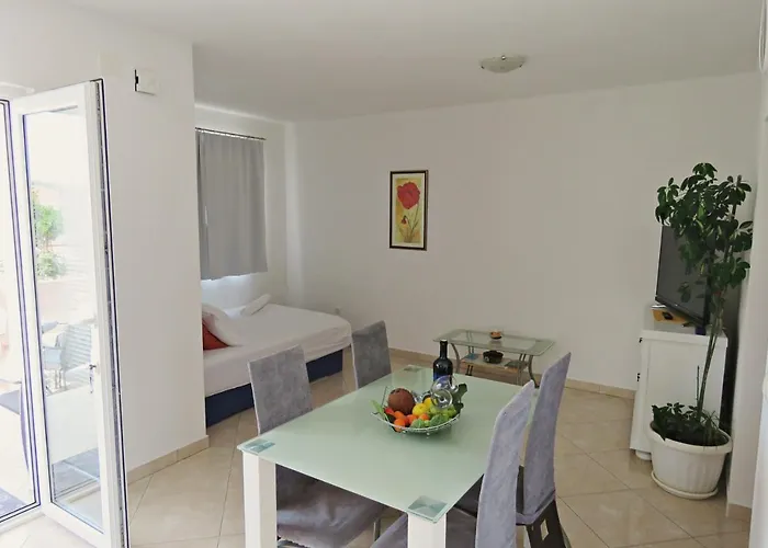 Διαμέρισμα Andrea Τρογκίρ