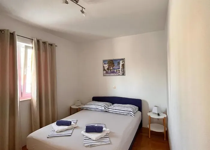 Andrea Τρογκίρ