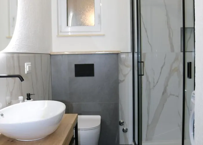 Andrea Τρογκίρ