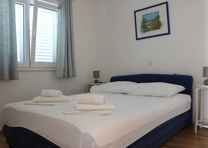 Apartment Andrea Trogir